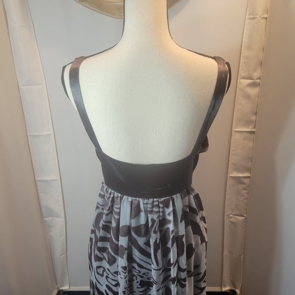 Nicole by Nicole Miller, size 14 silver grey midi dress - Picture 3 of 3